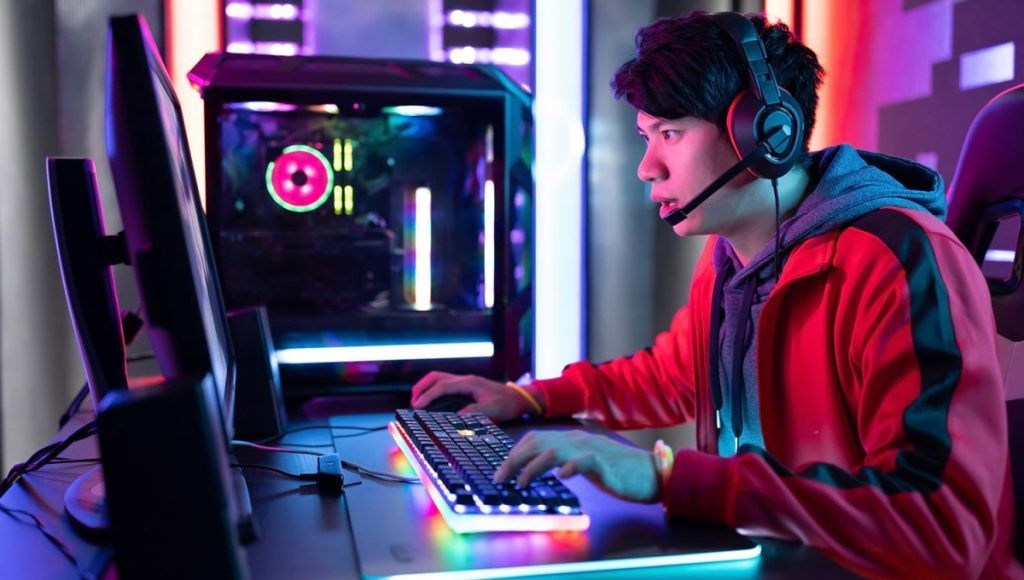 Gaming the Numbers: Picking the Optimal Online Games Room