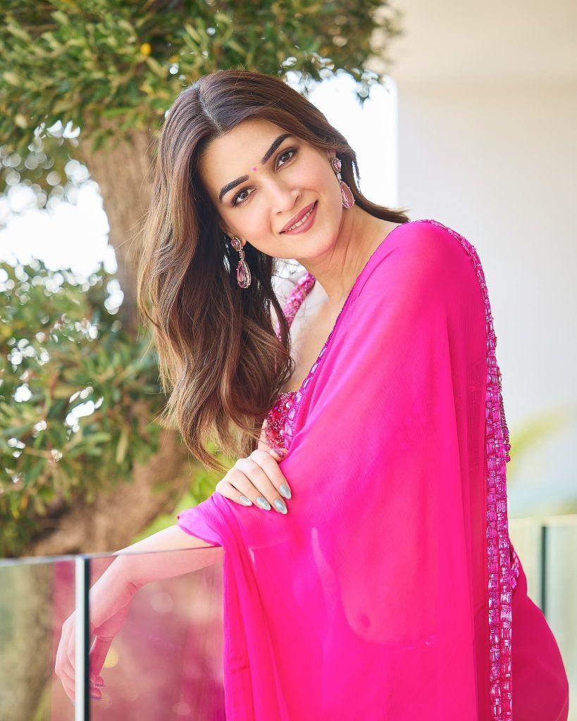 what is Kriti Sanon Height