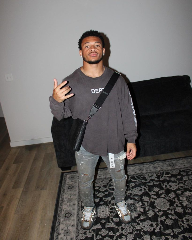 What Is Deuce Vaughn Height? American Running Back Stats