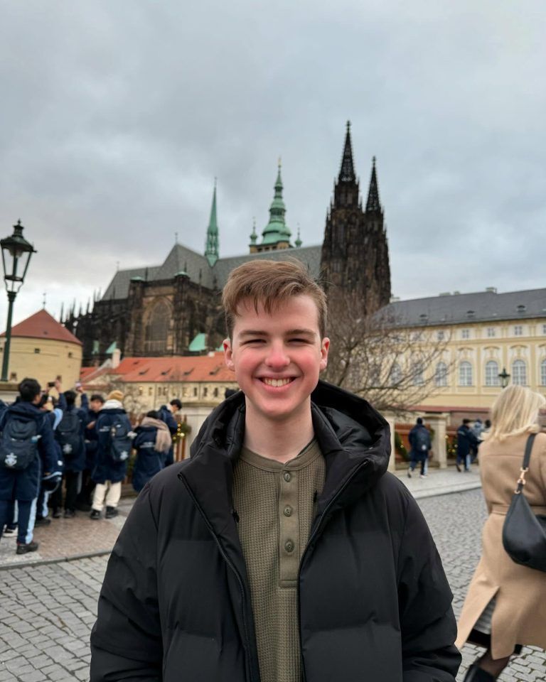 Iain Armitage Height: How Tall Is the Young Actor - CEOColumn