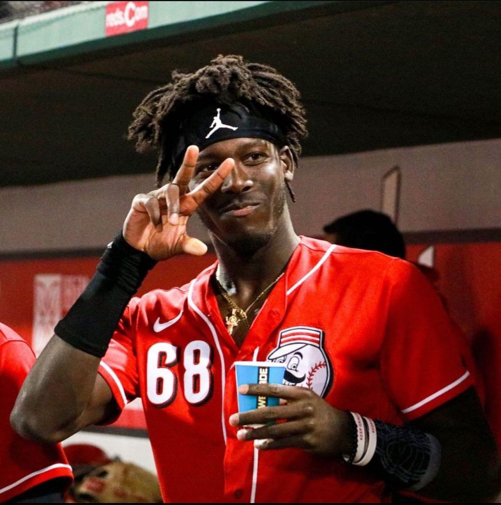 Elly De La Cruz Height: Baseball Shortstop's True Size