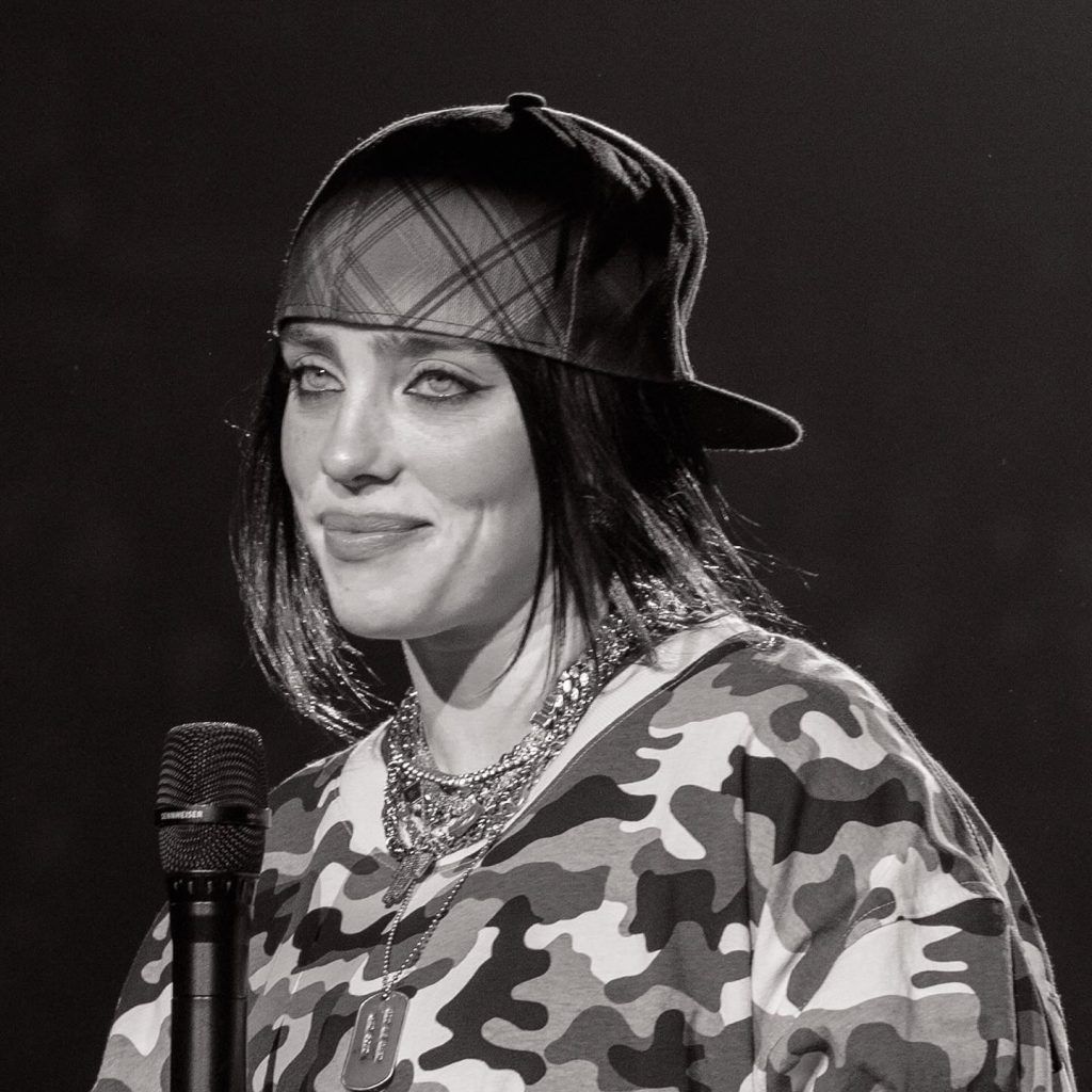 Billie Eilish Height: The Real Height of the Iconic Singer Billie Eilish Height: The Real Height of the Iconic Singer