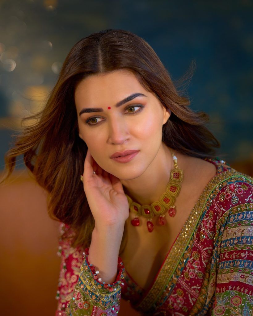 Kriti Sanon Height: The Real Height of This Bollywood Star