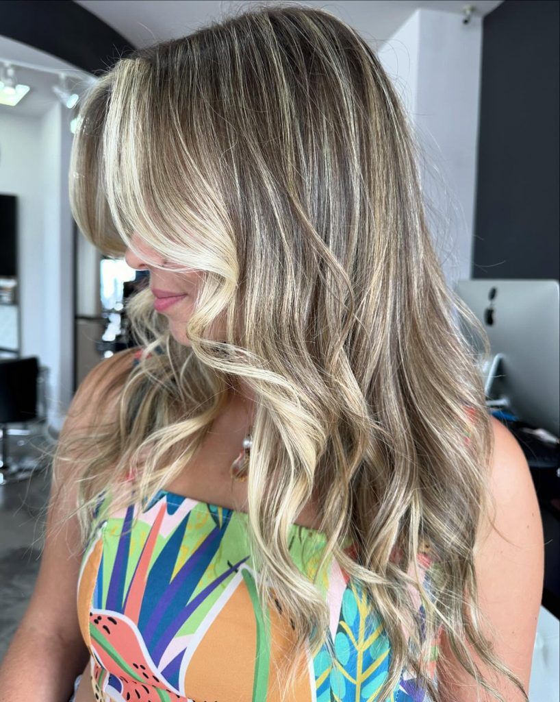 Money Piece Hair: The Trendy Look You Need in 2024