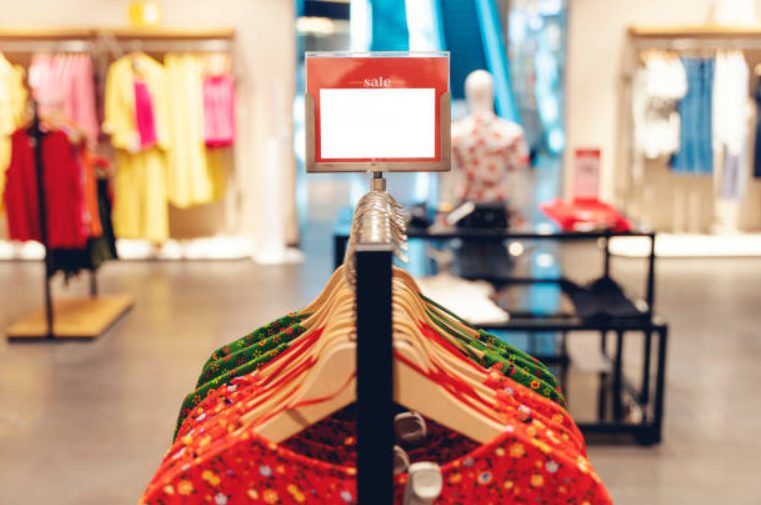 The Future of Retail and Warehousing: Digital Price Tags