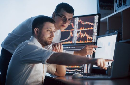 Instant Funding Prop Firms: Are They Right for You?