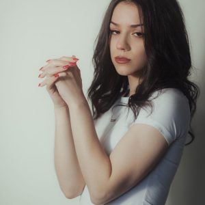 Rosaline Dawnx: Bio, Age, Net Worth & Career Facts - CEOColumn