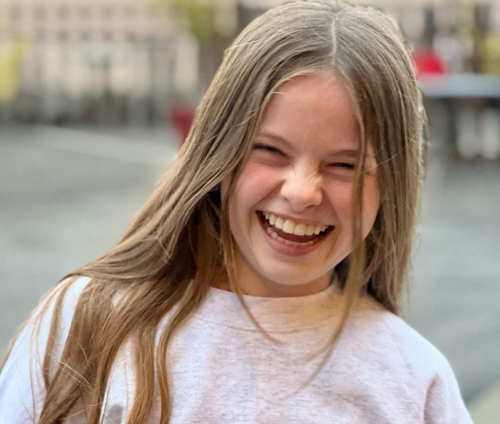 Salish Matter Height: Real Measurement Revealed Salish Matter Height: Real Measurement Revealed