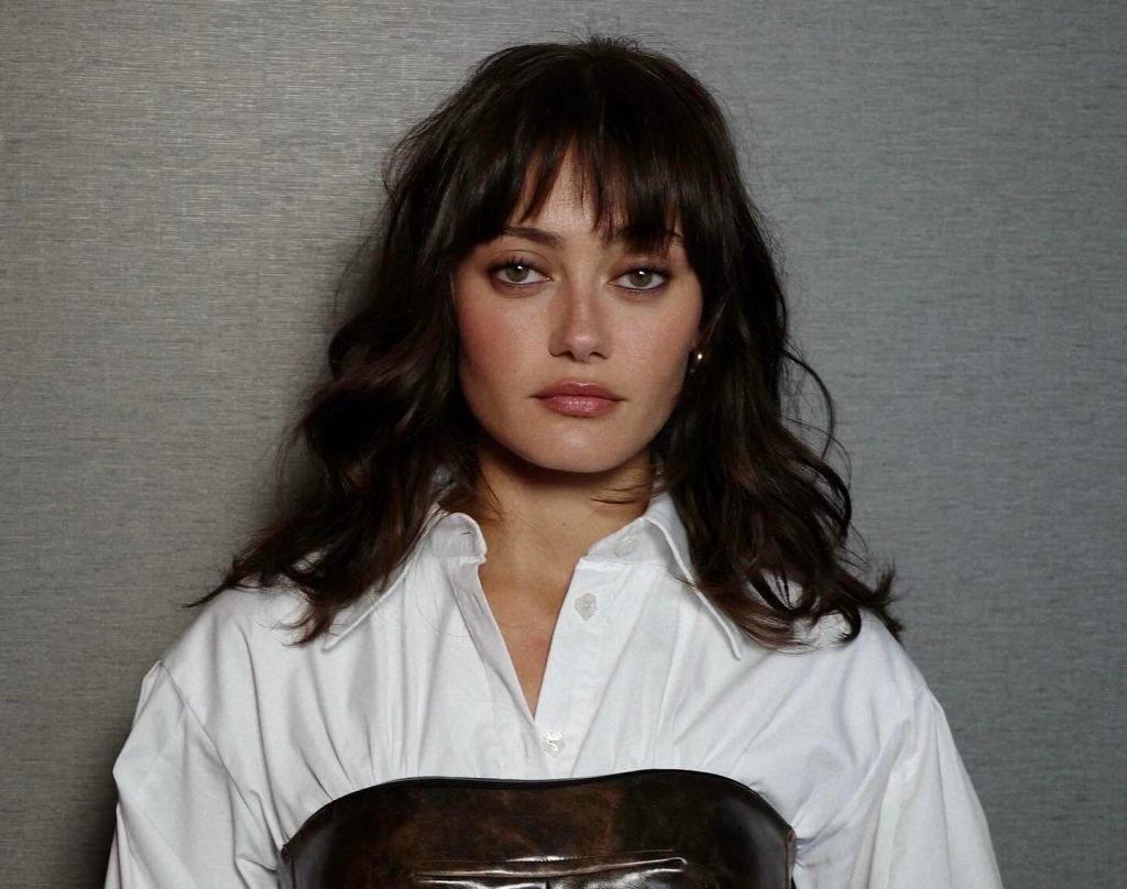 Ella Purnell Height Revealed – Fans Are Shocked