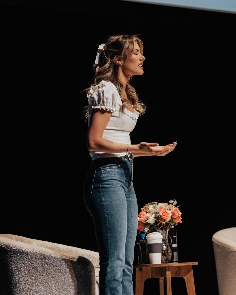 Angela Halili Height: The Truth You Need to Know