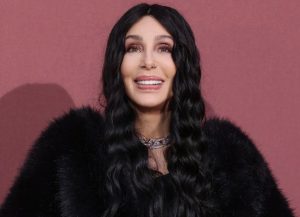 Cher Naked Dress: The Iconic Red Carpet Look That Stunned - CEOColumn