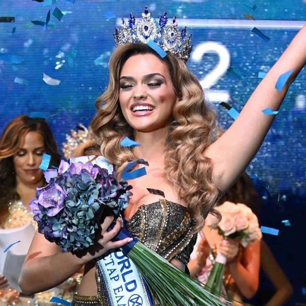 Greece Beautiful Woman: Top Icons of Timeless Beauty