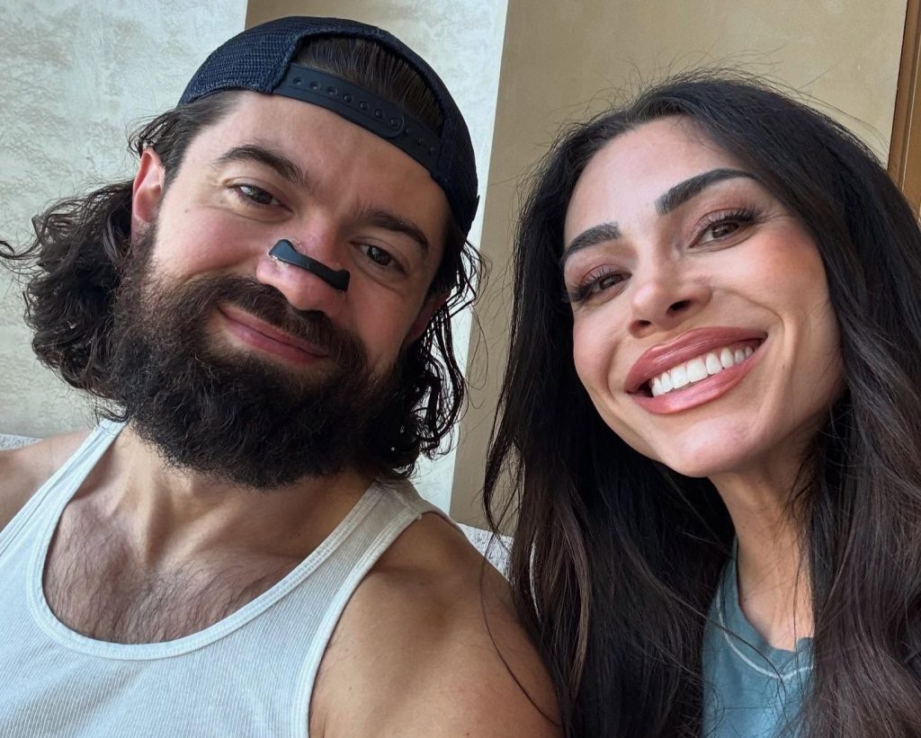 How Did Alex Hormozi Make His Money? Secrets Revealed How Did Alex Hormozi Make His Money? Secrets Revealed