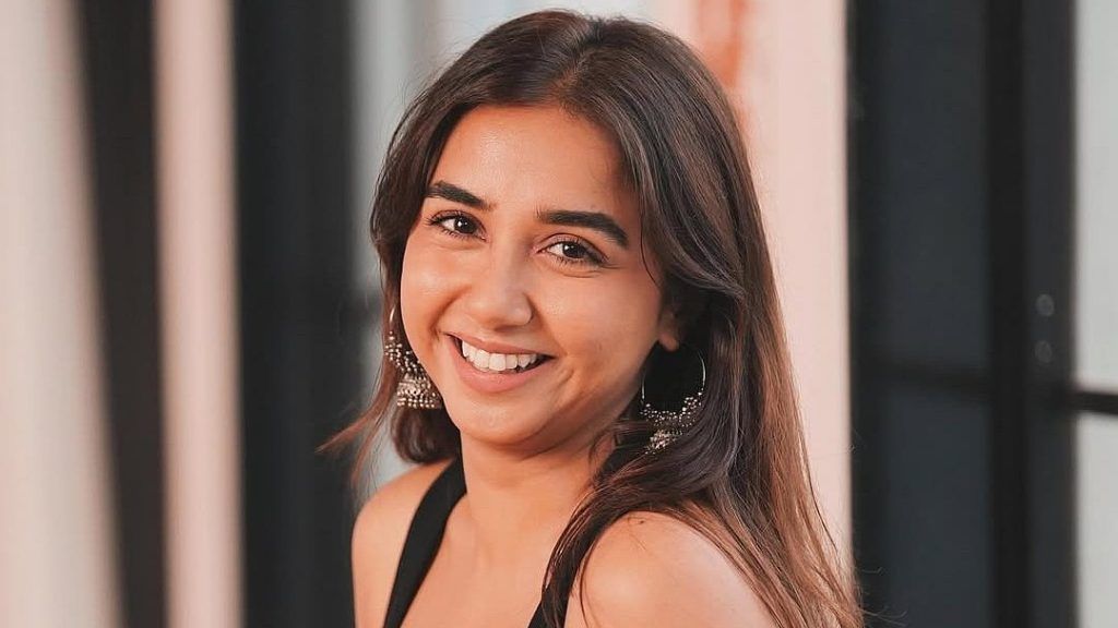 Prajakta Koli Height in Feet: Age, Net Worth & Bio 2026 Prajakta Koli Height in Feet: Age, Net Worth & Bio 2026