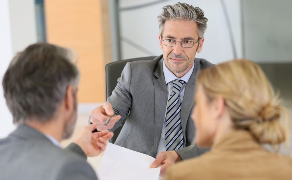 How a Divorce Lawyer Protects Your Rights