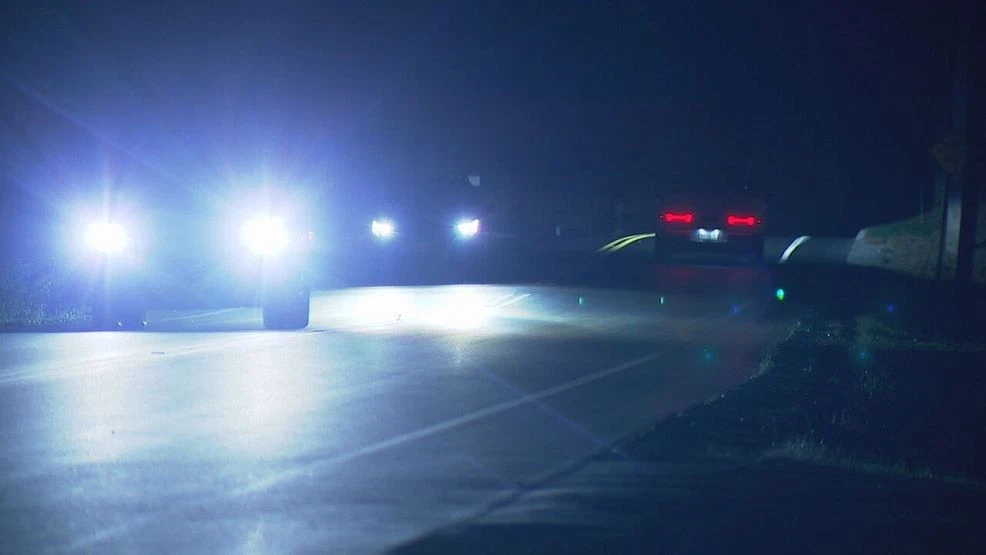 How Headlight Brightness Is Shaping Nighttime Driving Risks in the United States