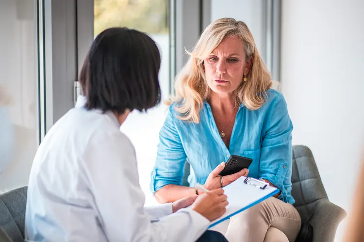 A Complete Guide to Menopause Treatment for Better Daily Living