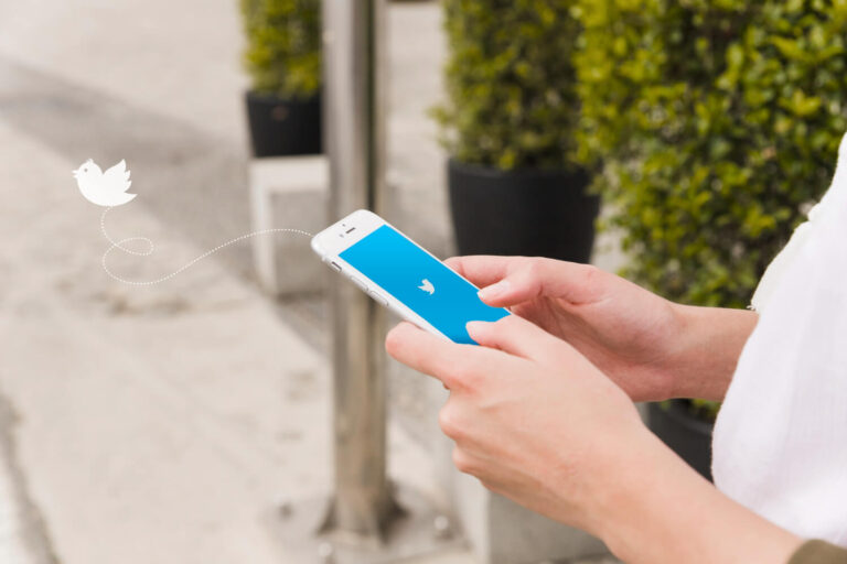 How podcast creators use an X downloader to grab musician interviews as MP3