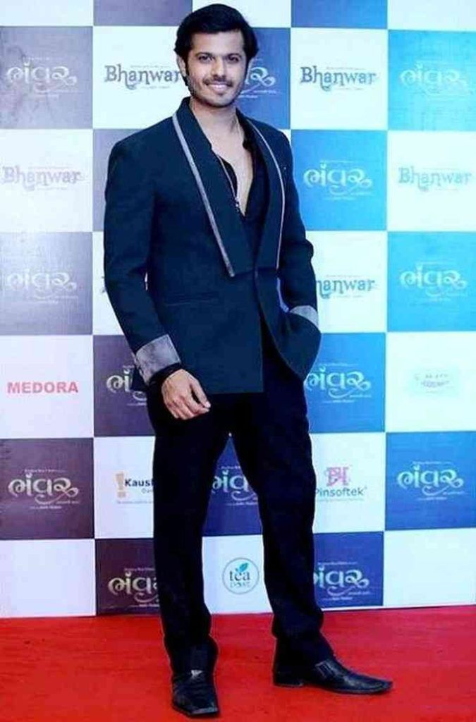 Neil Bhatt Net Worth, Age, Height & Family 2026