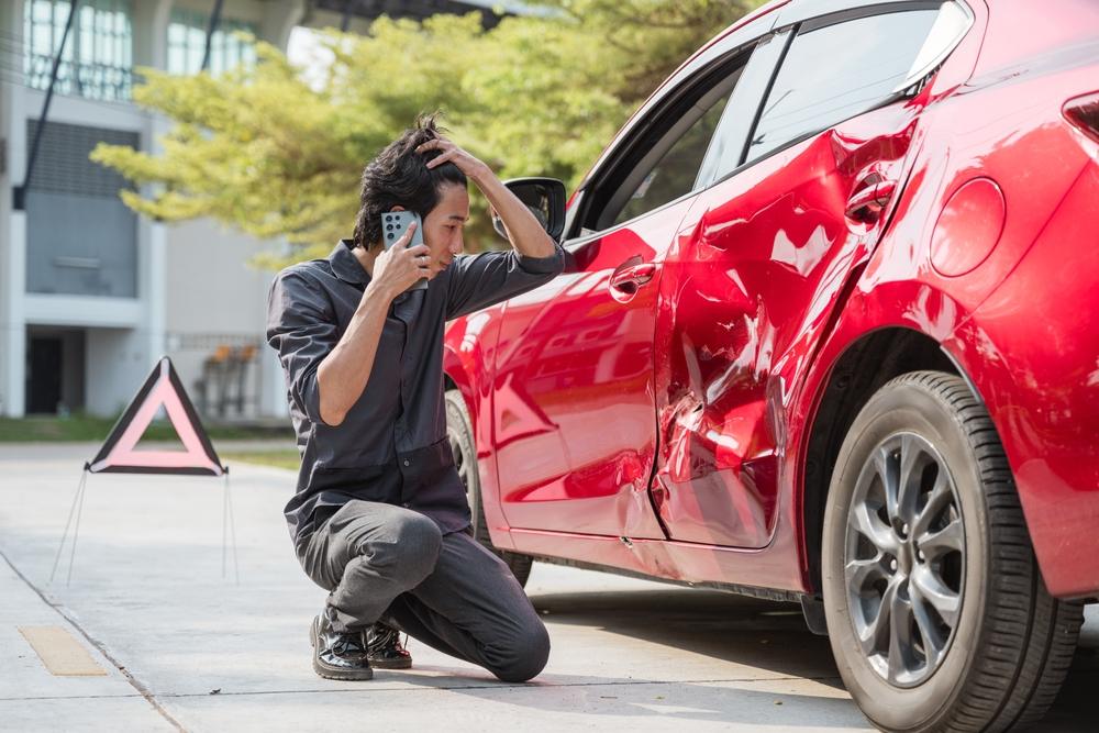 When Filing a Personal Injury Lawsuit After a Crash Makes Sense