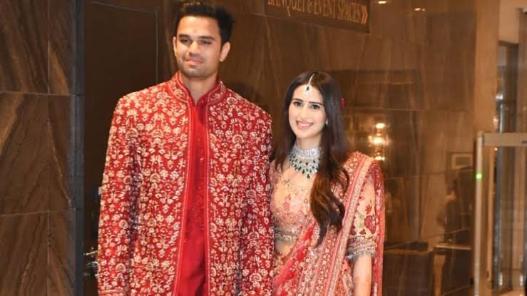 Saaniya Chandhok Age: How Old Is Arjun Tendulkar's Wife? 2026