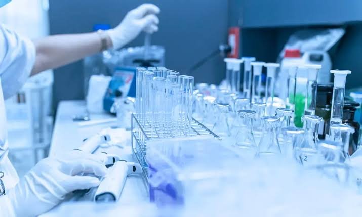What Manufacturers Should Look for in a Laboratory Equipment Supplier