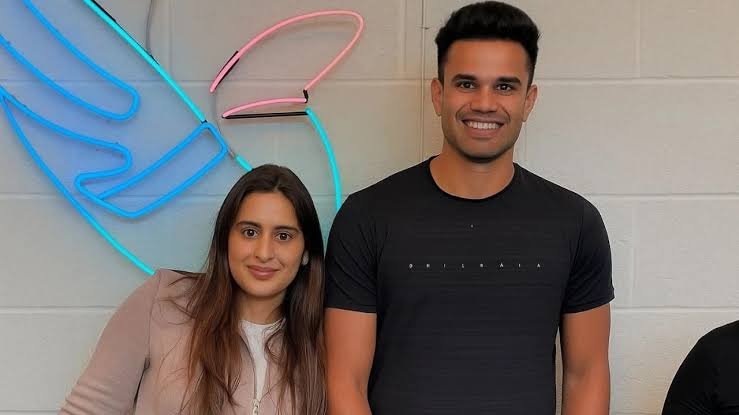 Saaniya Chandhok Age: How Old Is Arjun Tendulkar's Wife? 2026