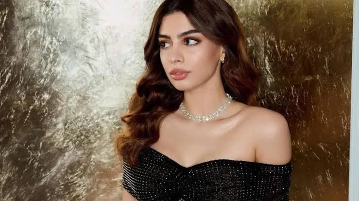 Khushi Kapoor Height, Age, Net Worth, Career & More