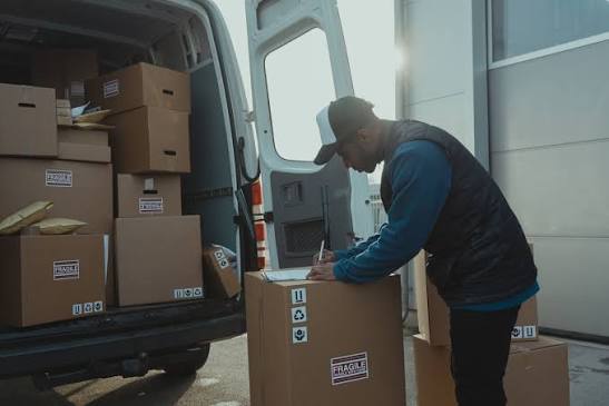 Common Shipping Challenges That a Shipping API Can Solve