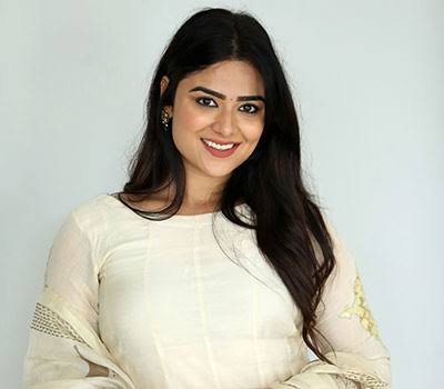 Priyanka Sharma Anchor Age, Net Worth, Family & Career 2026