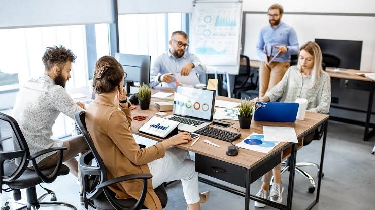Starting a Business: Which Formation Tasks Can You DIY and Which Are Worth Outsourcing?