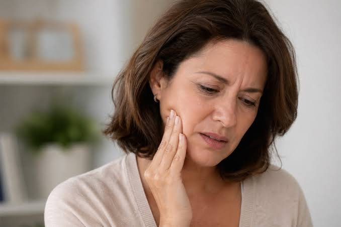 Why Are TMJ Disorders More Common in Women? Symptoms and Ways to Find Relief